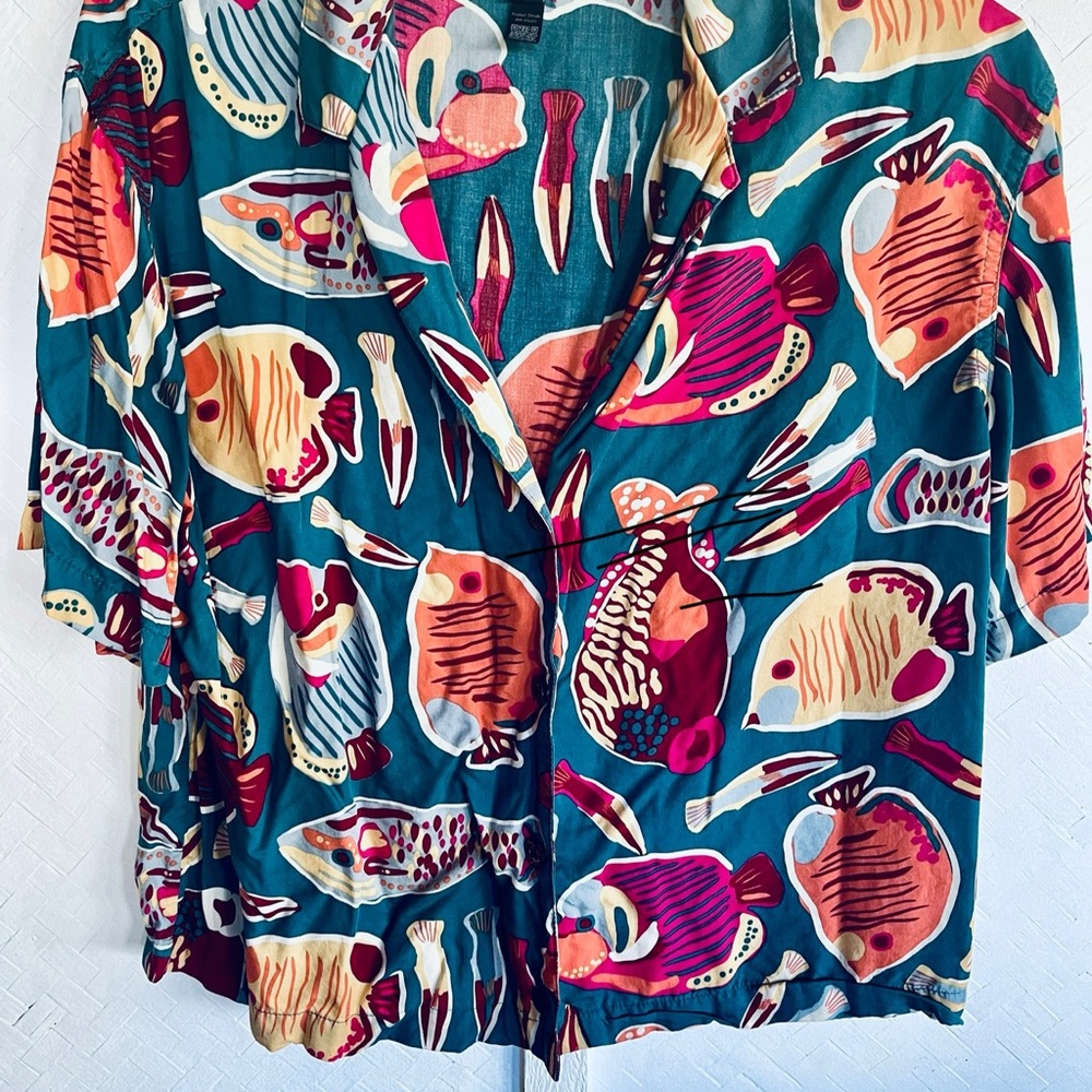 Patagonia Tidal Threads Wrasse Pollinator Button Shirt